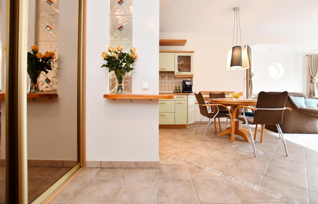 Apartament Porto Z Rowerami Gratis Kołobrzeg Exterior foto